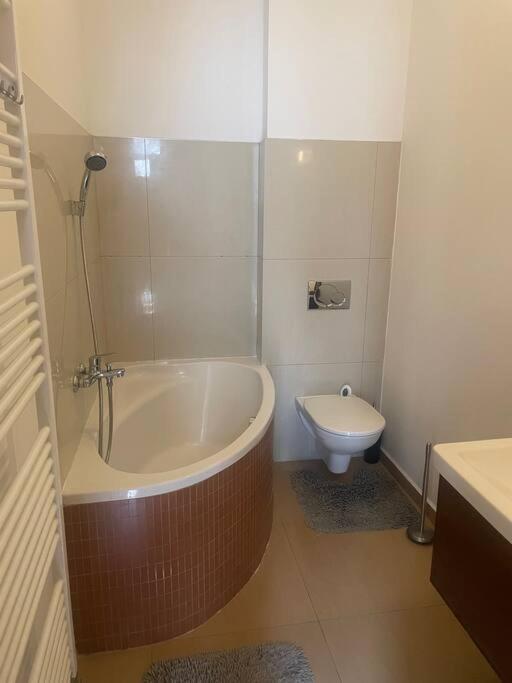 Apartman Pistacia Priame Centrum Bb Μπάνσκα Μπίστριτσα Εξωτερικό φωτογραφία